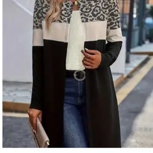- - NWOT Casual Color Block Light Coat